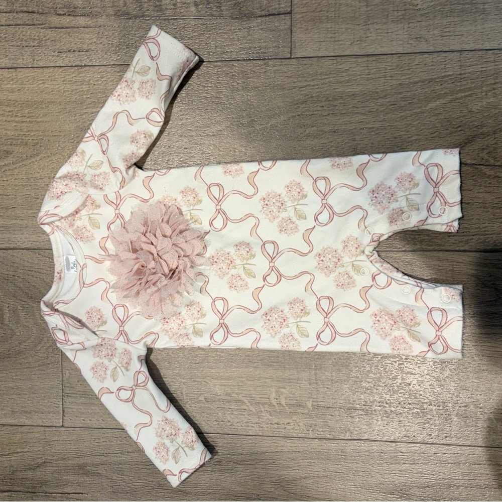 Baby’s essentials: Bow Romper with Pink Floral Print and Tulle Flower: Size 3m